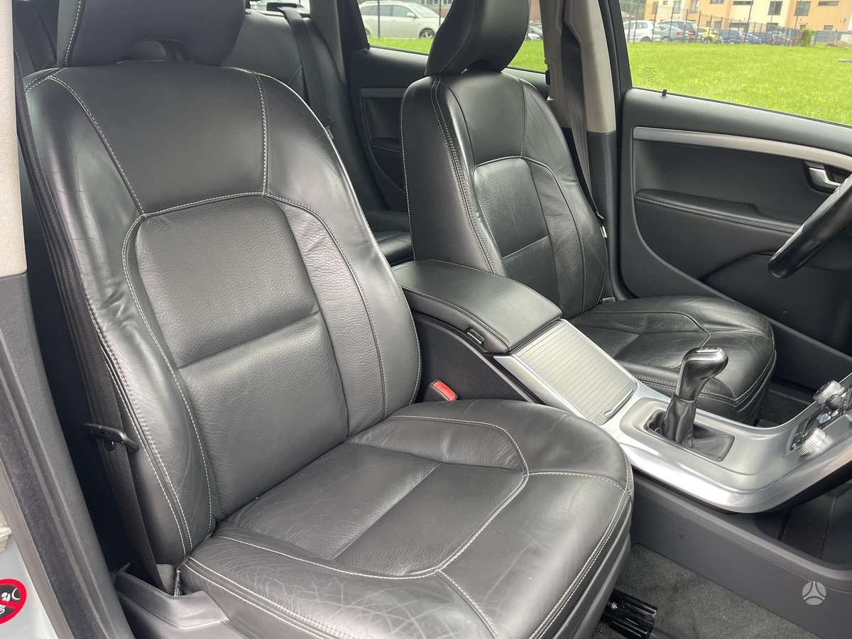 Volvo V70, 2.0 l., wagon