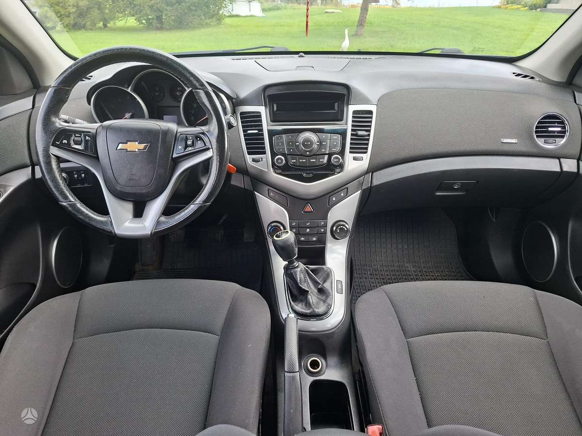 Chevrolet Cruze - 9