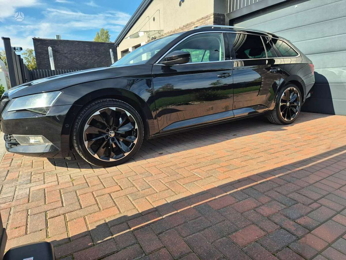 Skoda Superb, 2.0 l., wagon