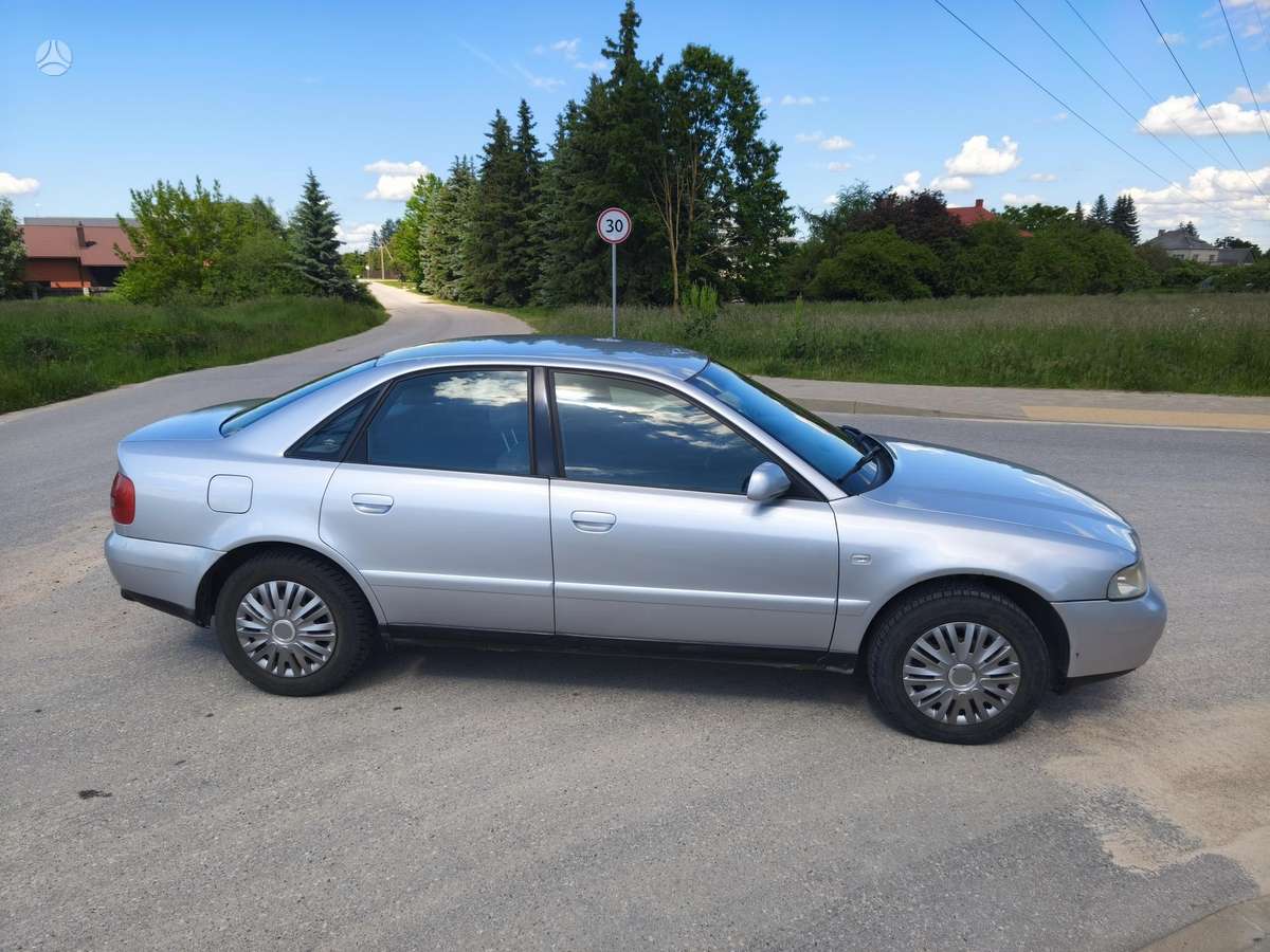 Audi A4, 1.9 l., Седан