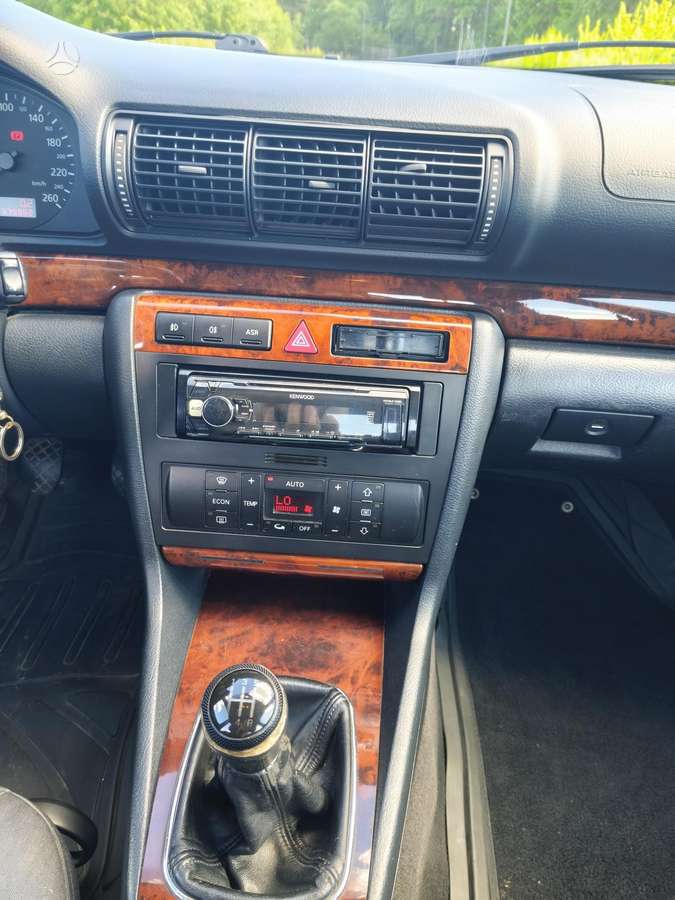 Audi A4, 1.9 l., Седан