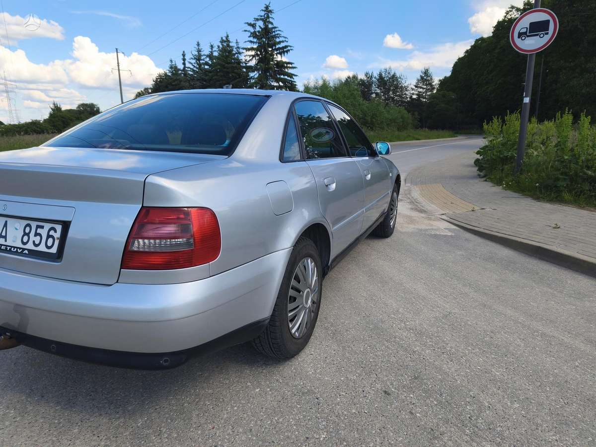 Audi A4, 1.9 l., sedanas