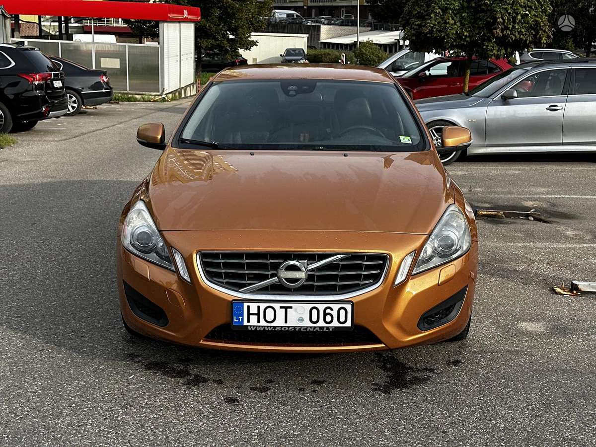 Volvo S60, 2.0 l., Седан