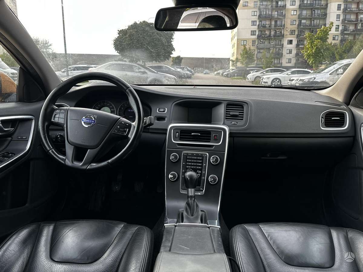 Volvo S60, 2.0 l., Седан