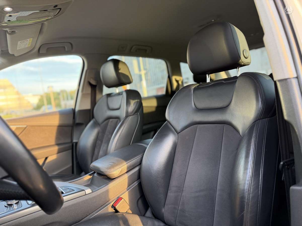 Audi Q7, 3.0 l., off-road / crossover
