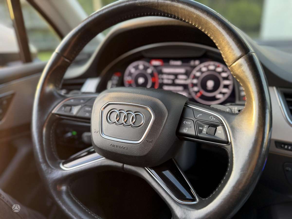Audi Q7, 3.0 l., Внедорожник / Кроссовер