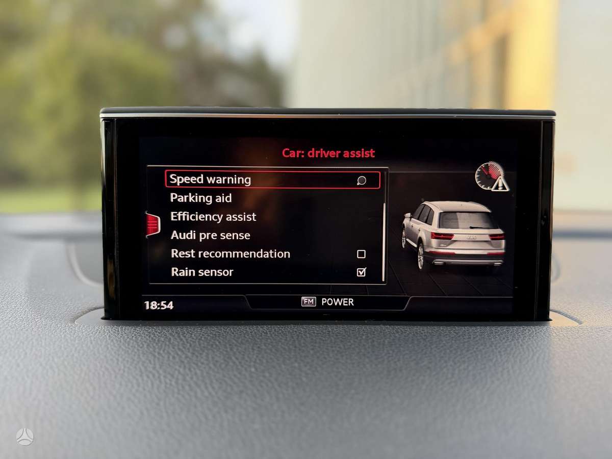 Audi Q7, 3.0 l., off-road / crossover