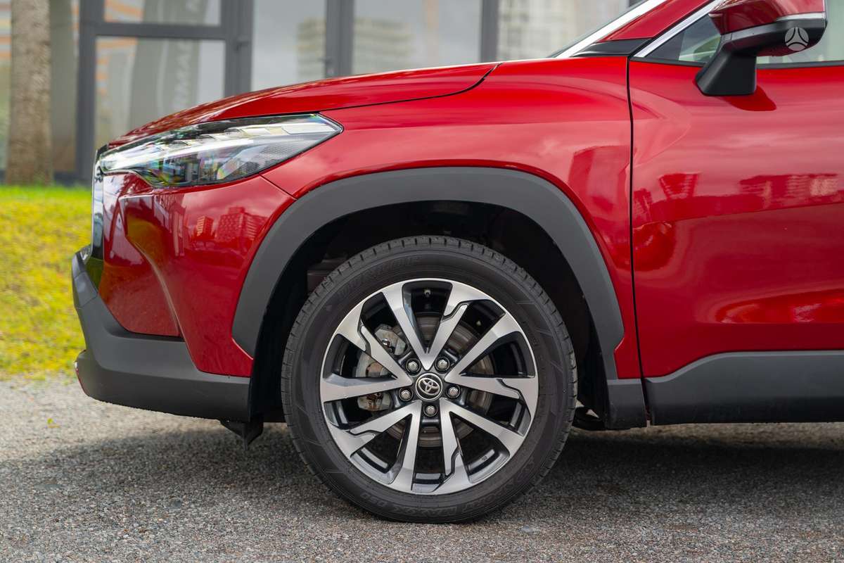 Toyota Corolla Cross - 9