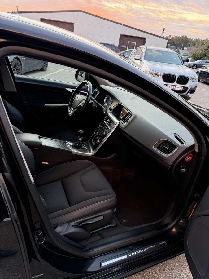 Volvo V60, 2.0 l., wagon