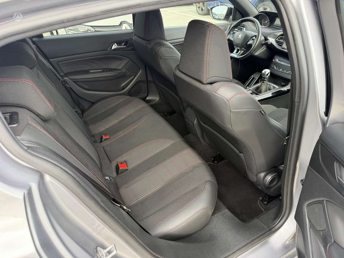 Peugeot 308 - 7