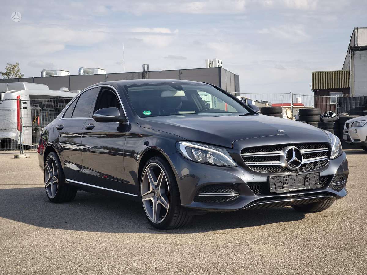 Mercedes-Benz C200 - 1