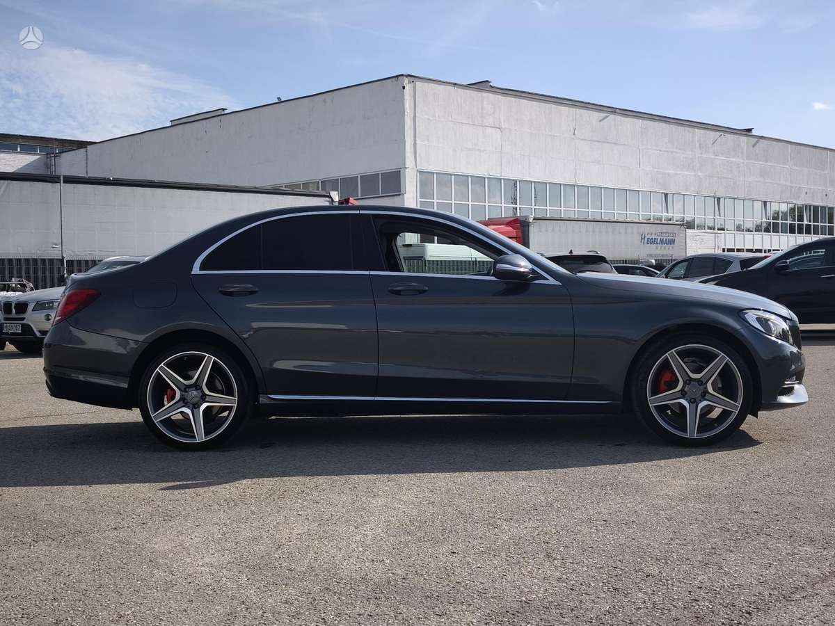 Mercedes-Benz C200 - 5