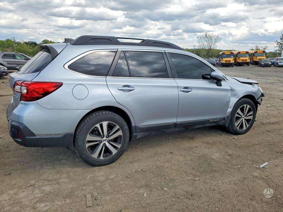 Subaru Outback - 3