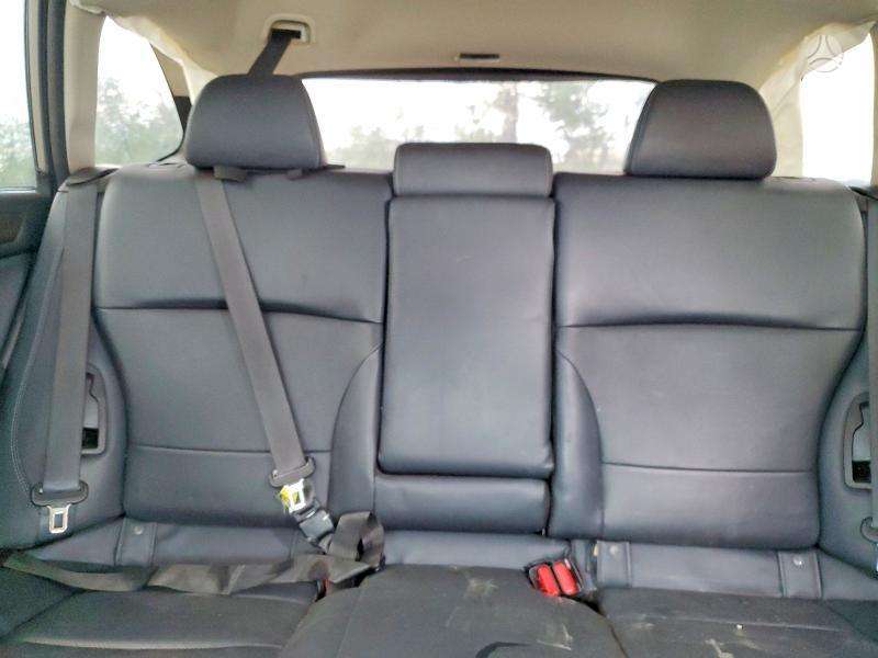 Subaru Outback - 10