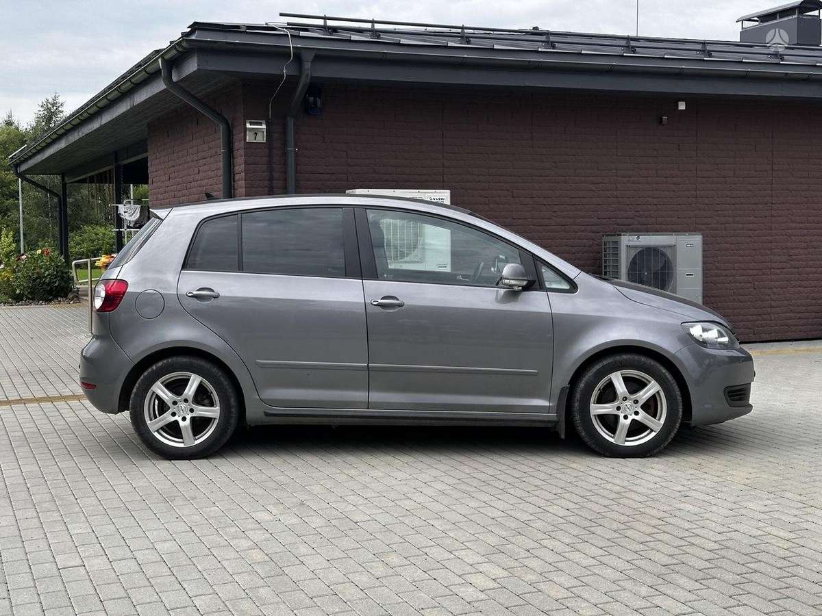 Volkswagen Golf Plus - 1