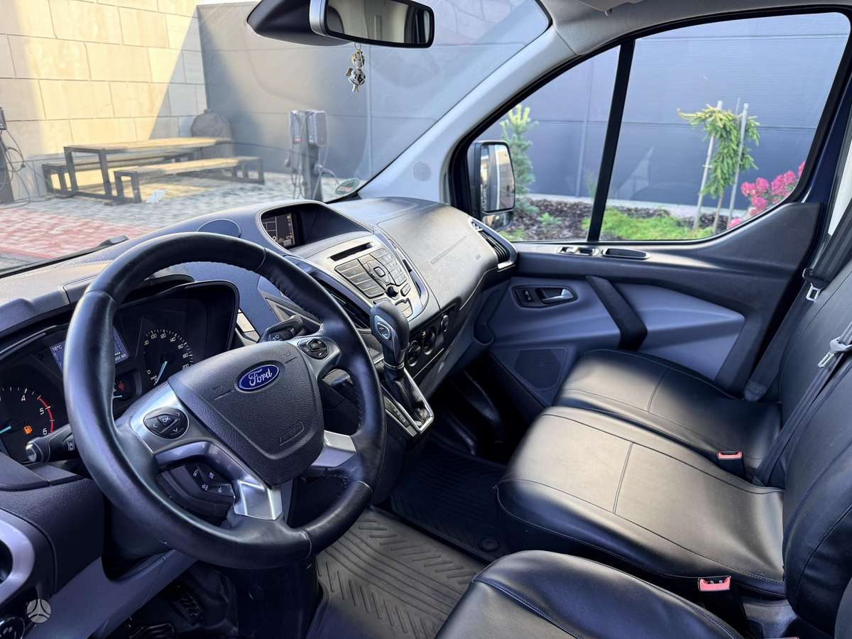 Ford Transit Custom - 11