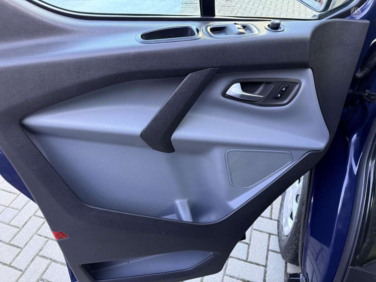 Ford Transit Custom - 12