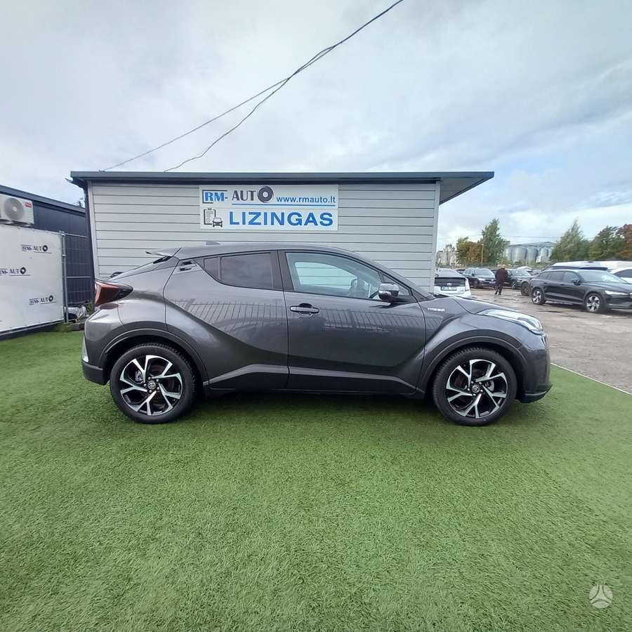 Toyota C-HR - 4