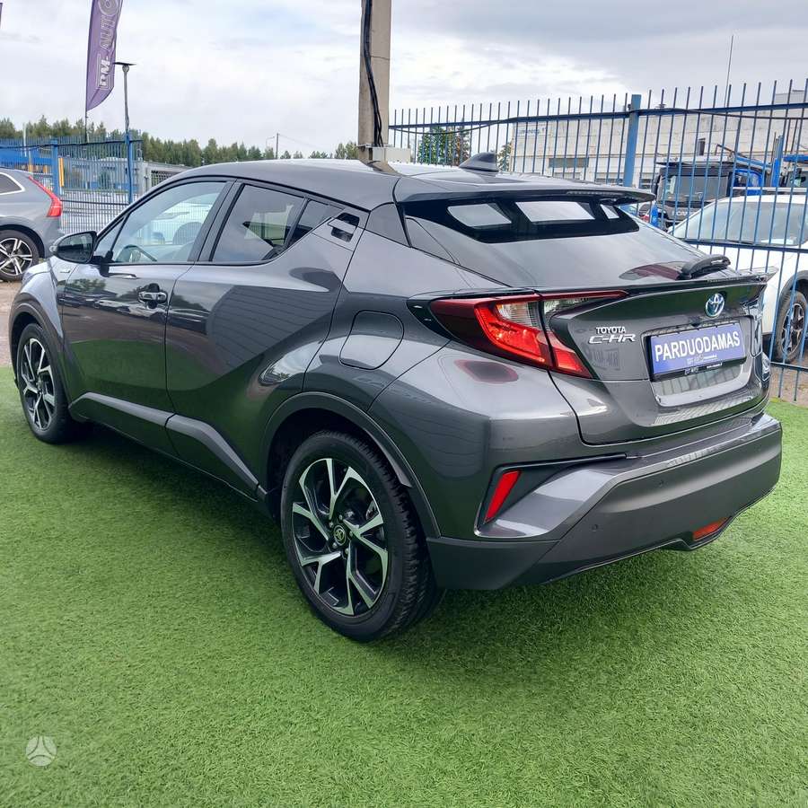 Toyota C-HR - 7
