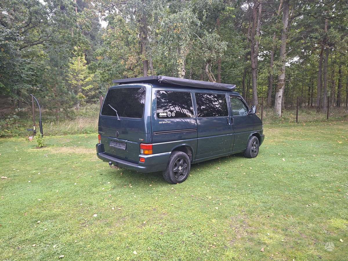 Volkswagen Multivan - 2