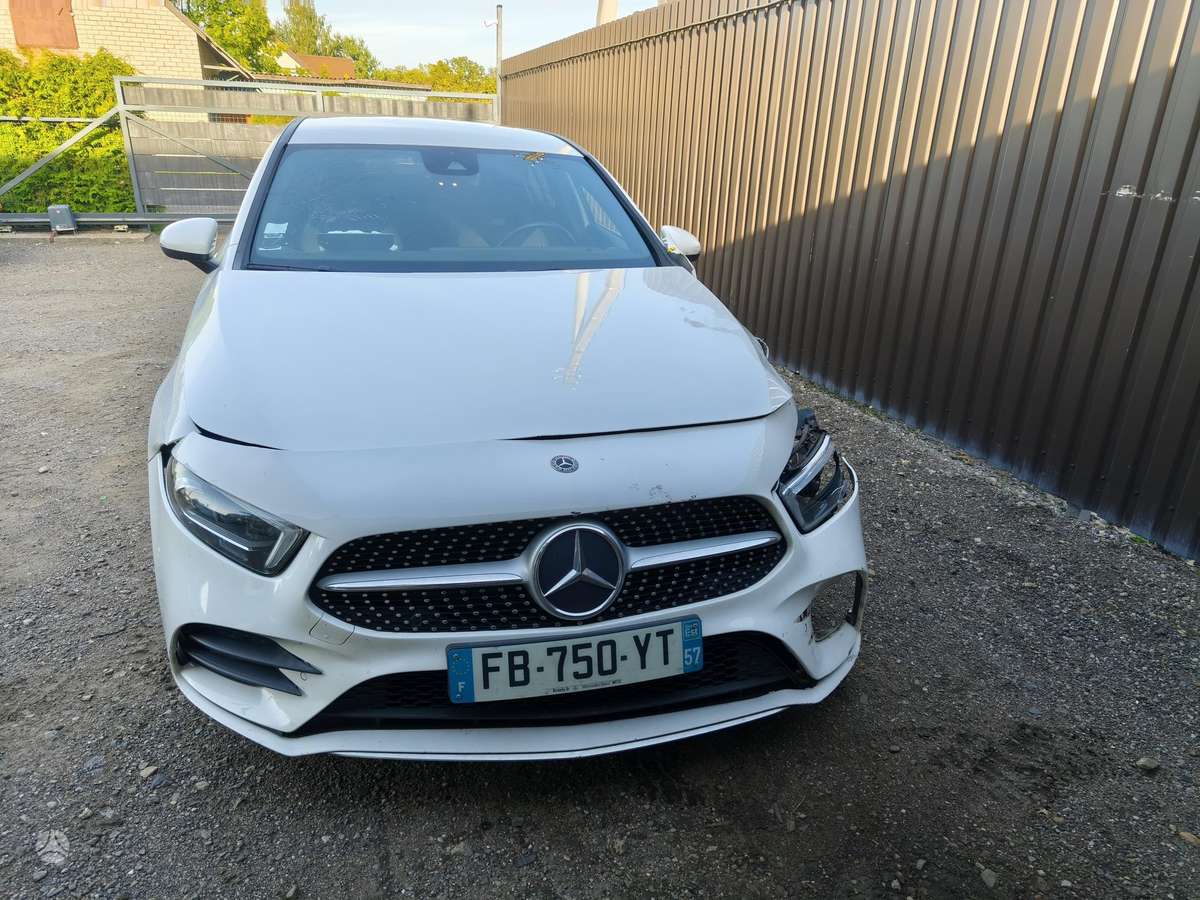 Mercedes-Benz A180 - 2