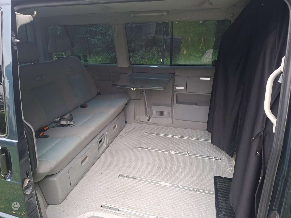 Volkswagen Multivan - 6