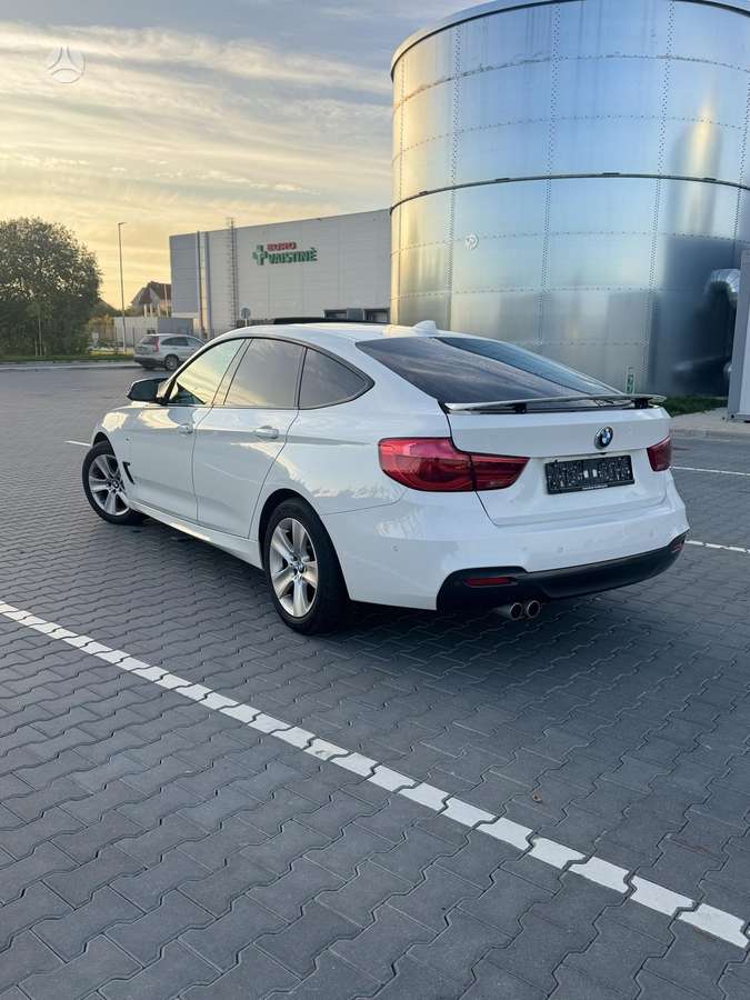 BMW 320 Gran Turismo - 4