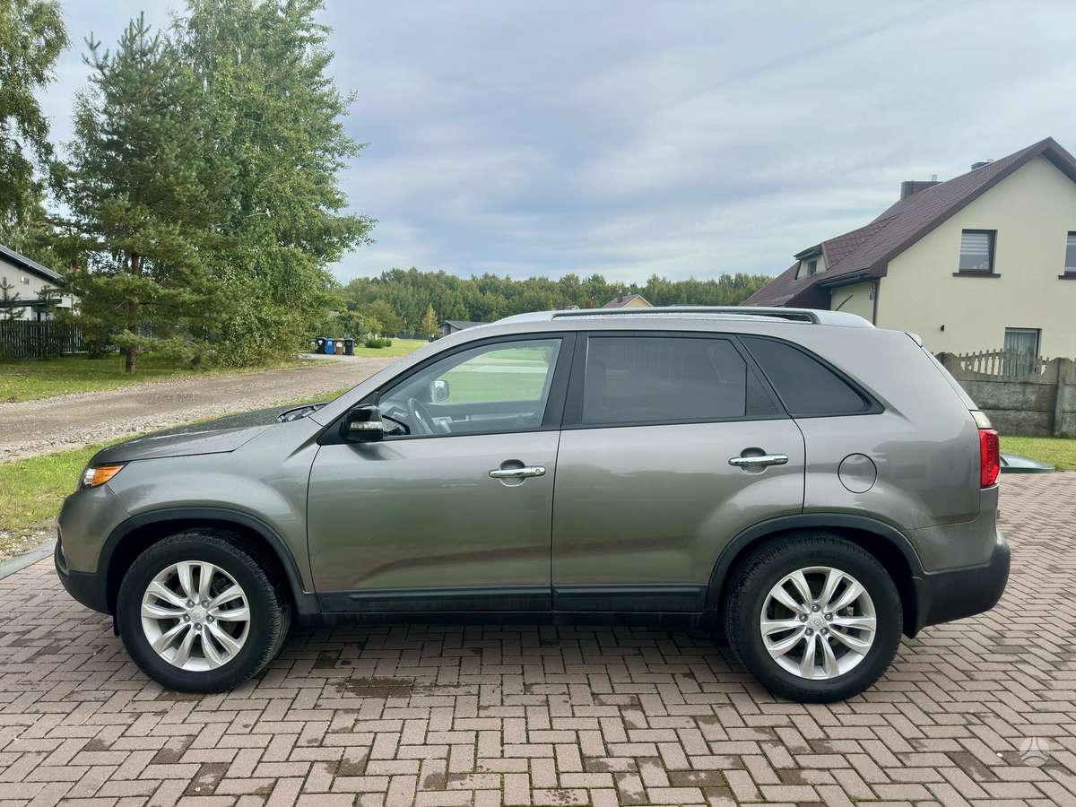KIA Sorento - 5