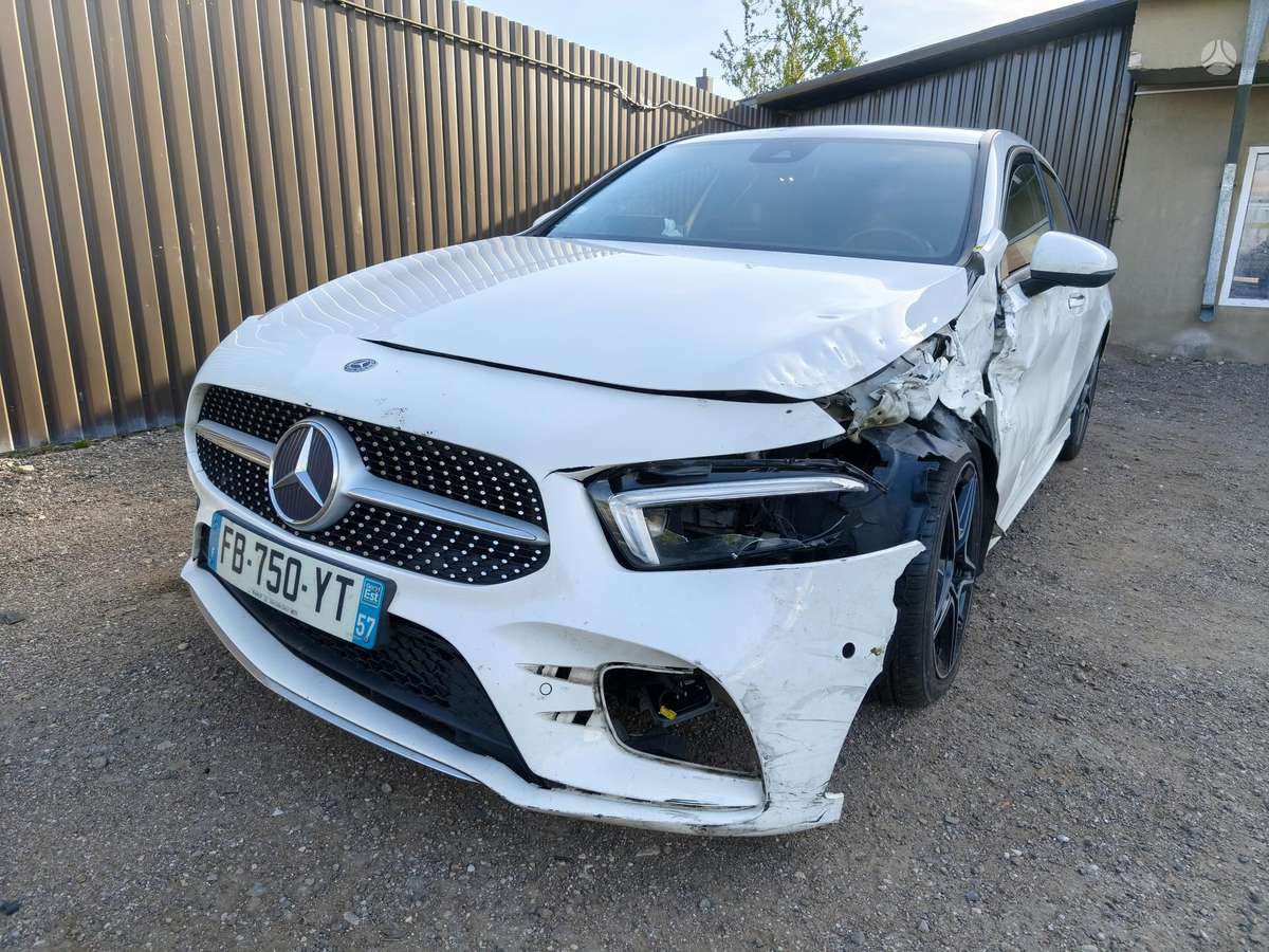 Mercedes-Benz A180 - 3