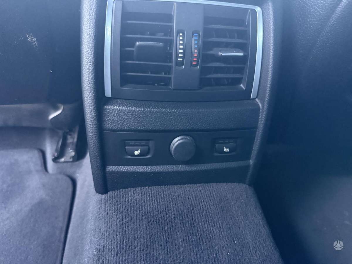 BMW 320 Gran Turismo - 12