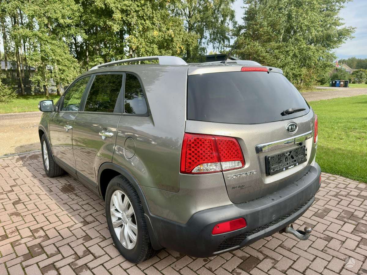 KIA Sorento - 7