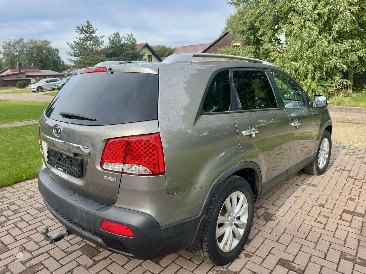 KIA Sorento - 8