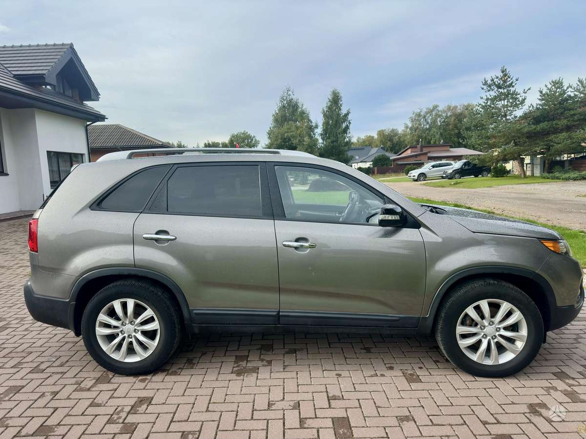 KIA Sorento - 11