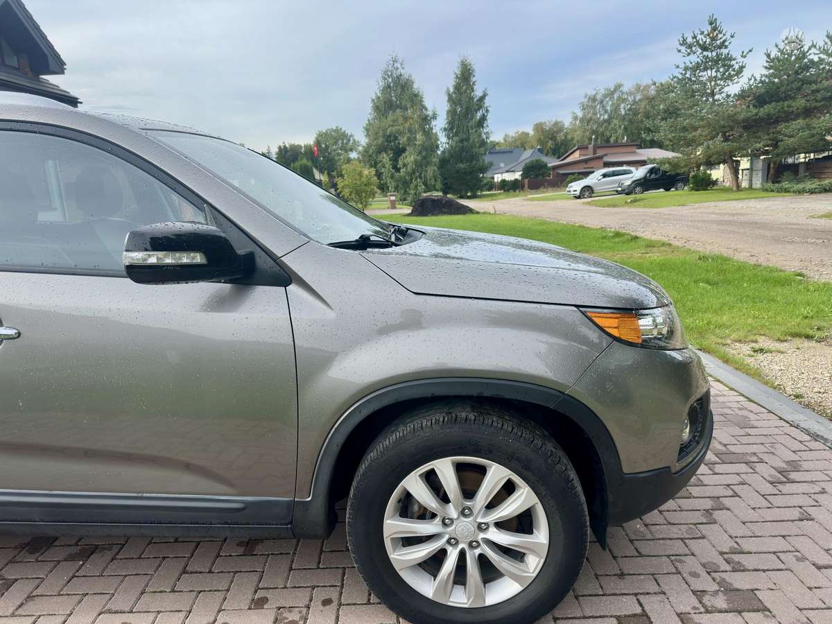 KIA Sorento - 12