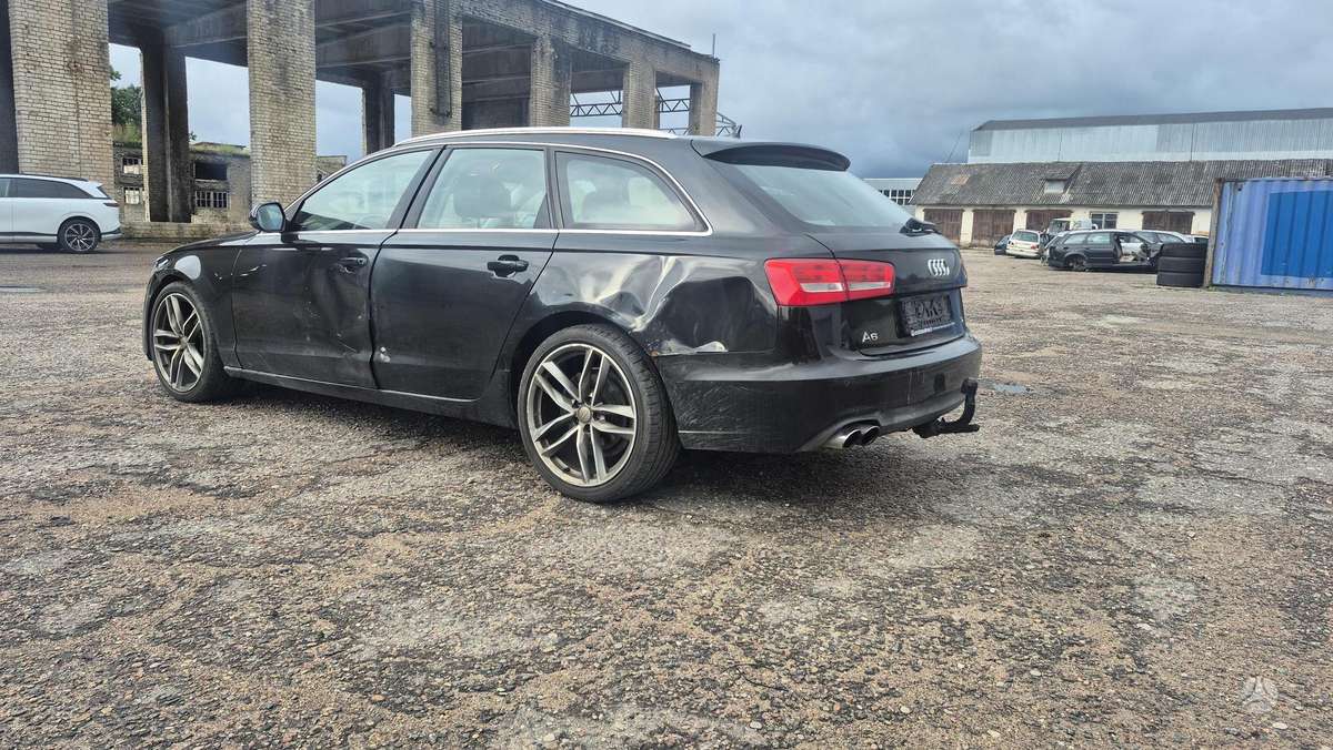 Audi A6 - 4