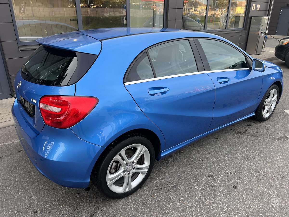 Mercedes-Benz A180 - 4