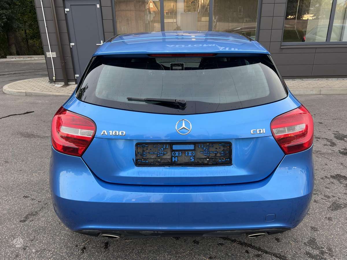 Mercedes-Benz A180 - 7