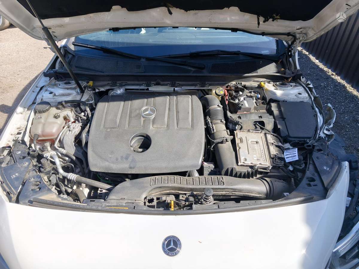 Mercedes-Benz A180 - 9