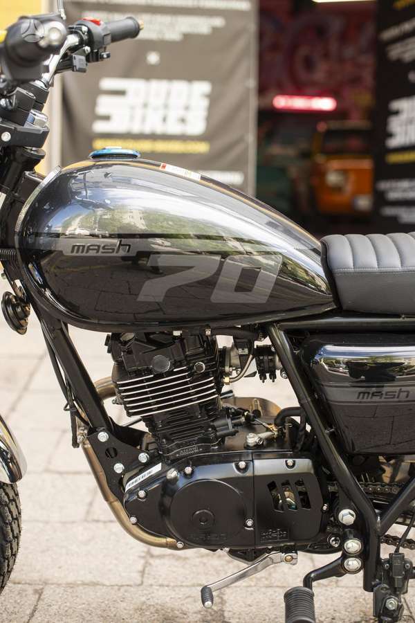 Mash Seventy 125cc, street / classic