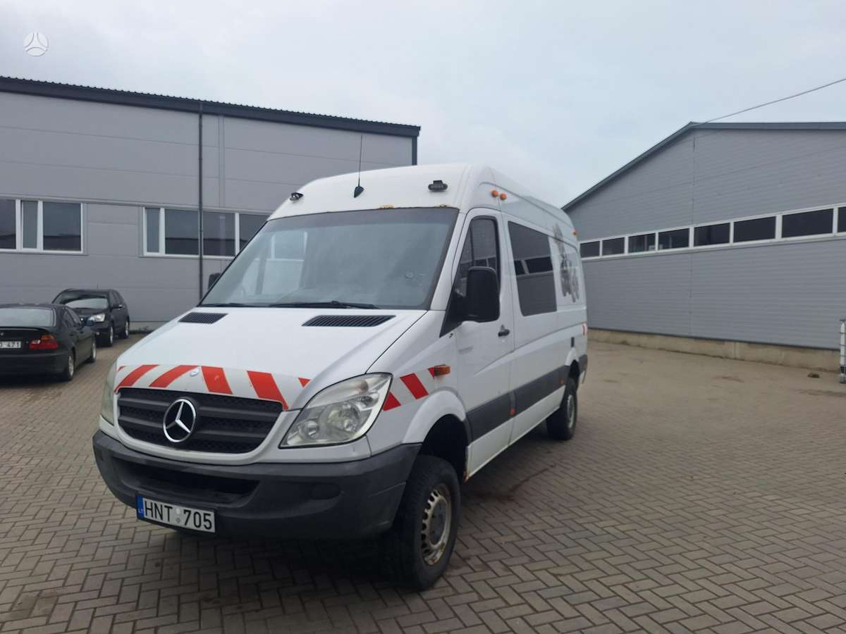 Mercedes-Benz Sprinter - 1