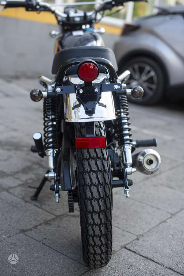 Mash Seventy 125cc, street / classic