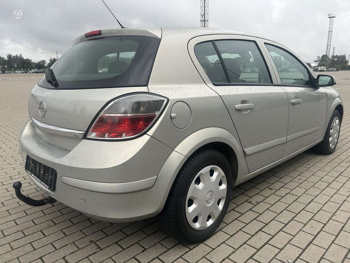 Opel Astra - 4