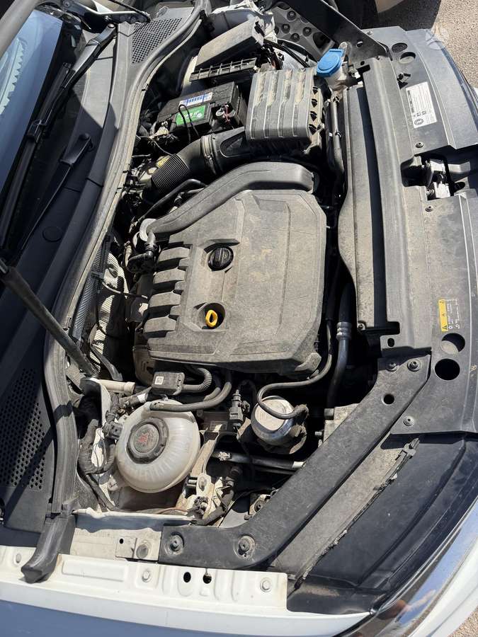 Volkswagen Tiguan - 8