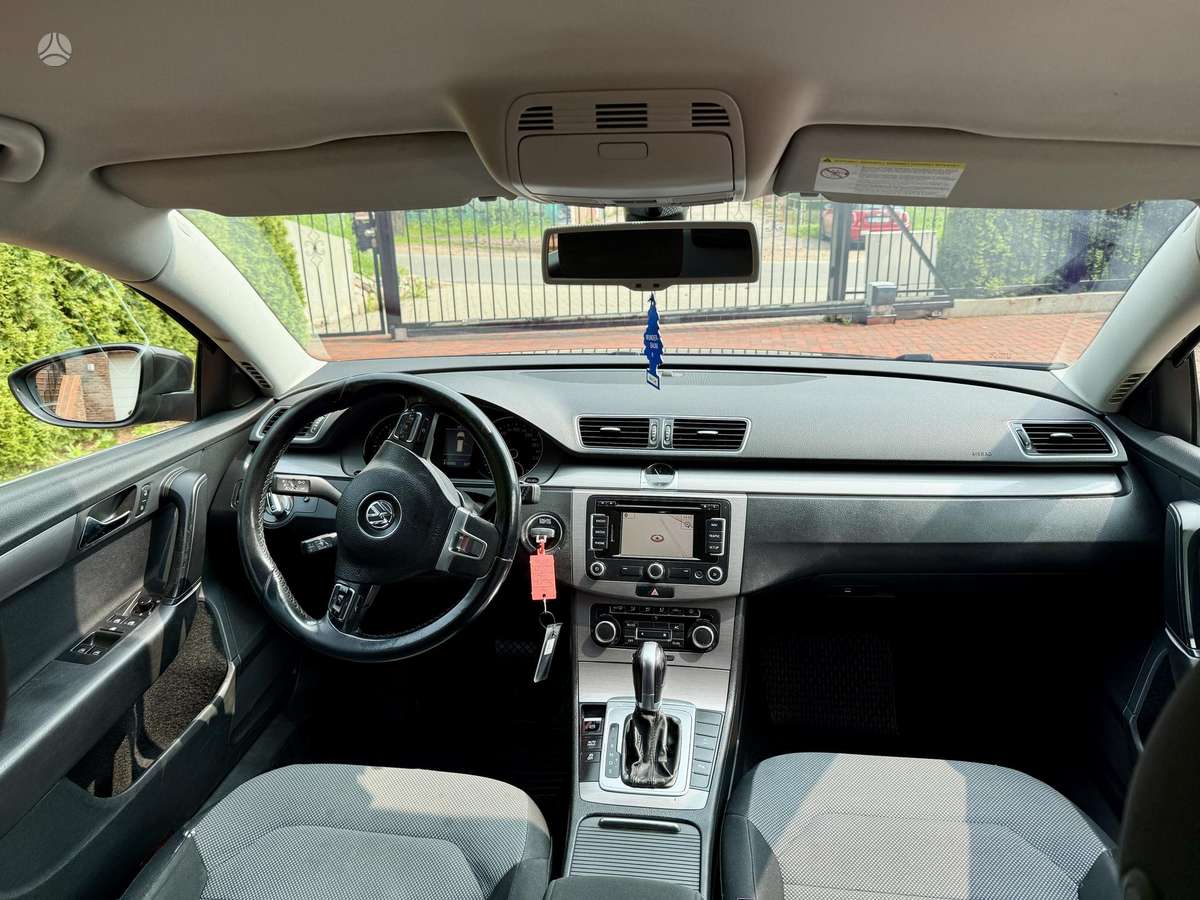 Volkswagen Passat - 7