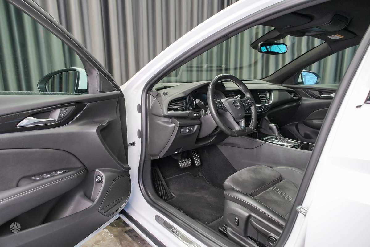 Opel Insignia, 1.6 l., Универсал