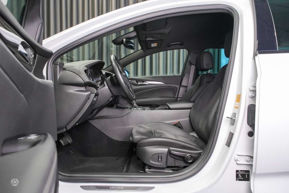 Opel Insignia, 1.6 l., Универсал