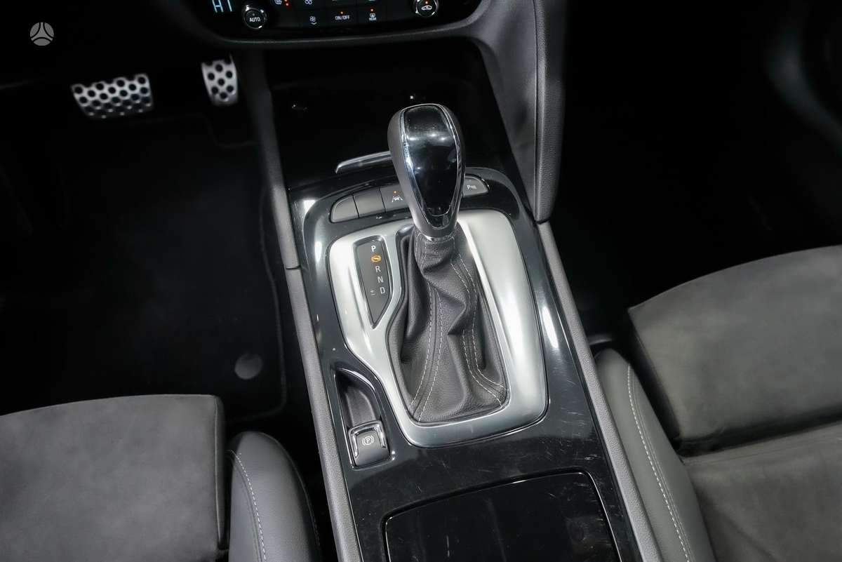 Opel Insignia, 1.6 l., Универсал