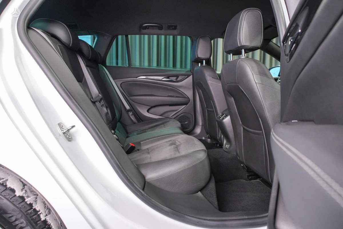 Opel Insignia, 1.6 l., Универсал