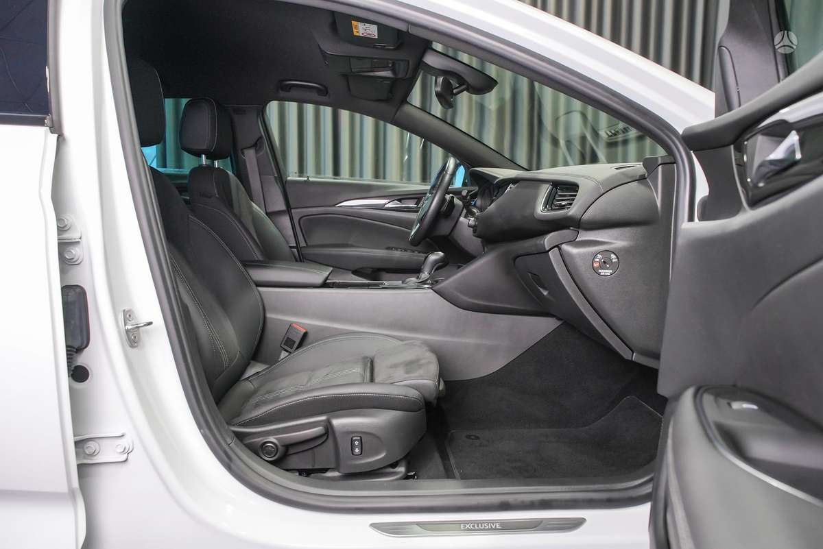 Opel Insignia, 1.6 l., Универсал
