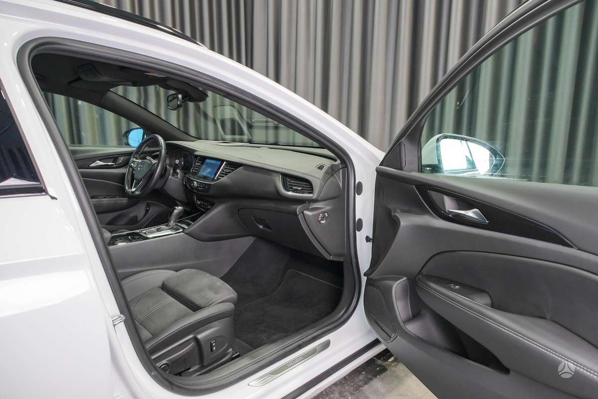 Opel Insignia, 1.6 l., Универсал